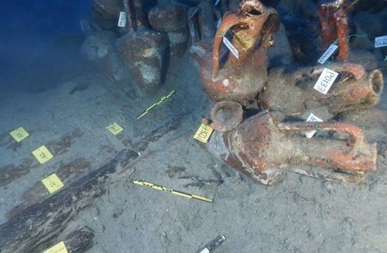 20181212_M1.2_NAVAGIO_MAZWTOU_4th_century_BC_Mazotos_shipwreck_yields_Chian_amphorae_and_rich_finds_about_shipbuilding_history_447035154