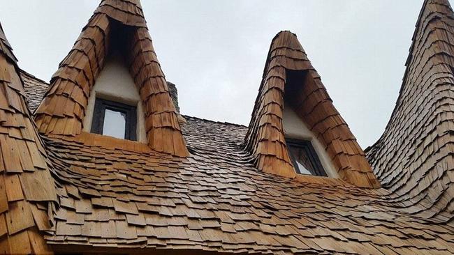 The building includes an organic restaurant with locally-sourced food.