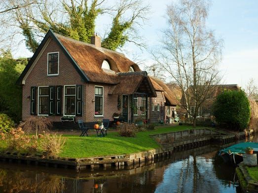 Giethoorn, Netherlands: Tiny Hallstatt in Austria became