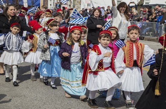800px_2018_Greek_Independence_Day_parade__Baltimore_IMG_2745__40125611955__Diaspora_report_15_things_all_Greek_Americans_experience_growing_up_329462578