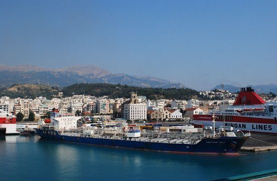 800px_Le_port_de_Patras_en_ao__t_2009_Construction_works_for_Patras_new_Intercity_Buses_Terminal_commenced_844797217