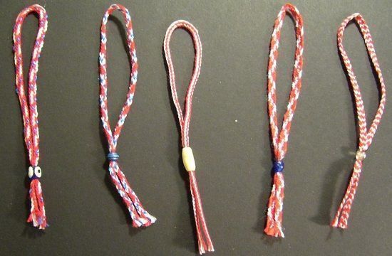 800px_Martenitsa_bracelet_02_martis_644754964