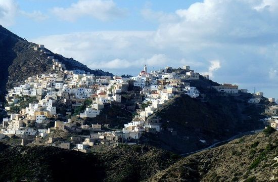 800px_Olympos___village_view___1_Travel_report_Picturesque_village_of_Olympos_on_Greek_island_of_Karpathos_529371406