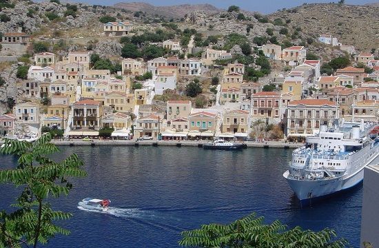 800px_Symi_2004_150654381