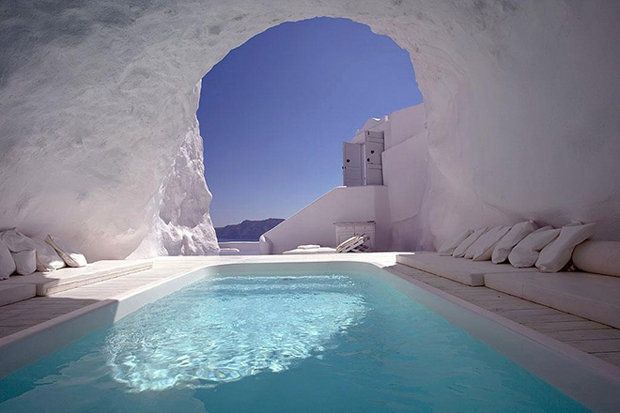 CAVE HOTEL GREECE 
