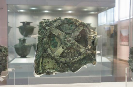 The_Antikythera_Mechanism__3209890679__955798093