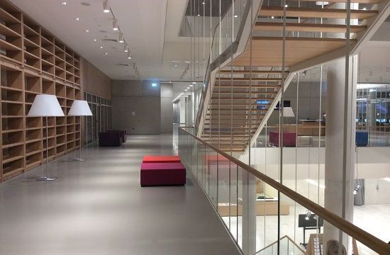 _____________________________________________________________________________Niarxos_413398901