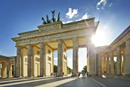 Brandenburg Gate (125282054)