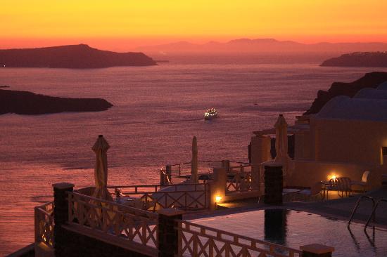 Blick von der Lounge Bar bei Sonnenuntergang (32396977)