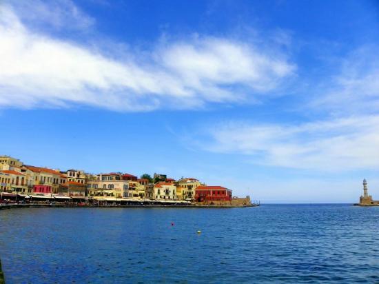Chania Harbor (23610194)