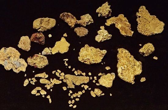gold_nuggets_519590628