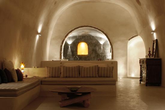 Honeymoon Suite (39653105)