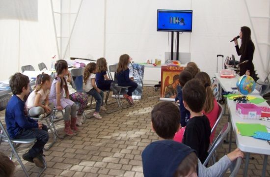 mikros_touristas_2_560_844124898