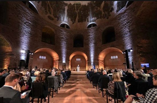 theano-Untitled345678