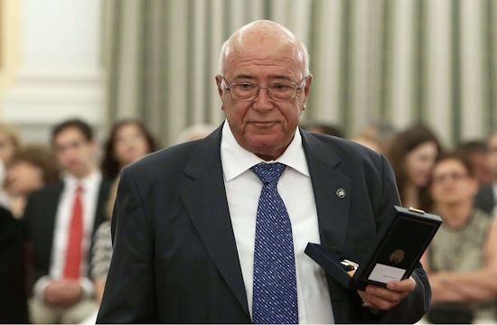 tsakos-1024px-Παναγιώτης_Τσάκος